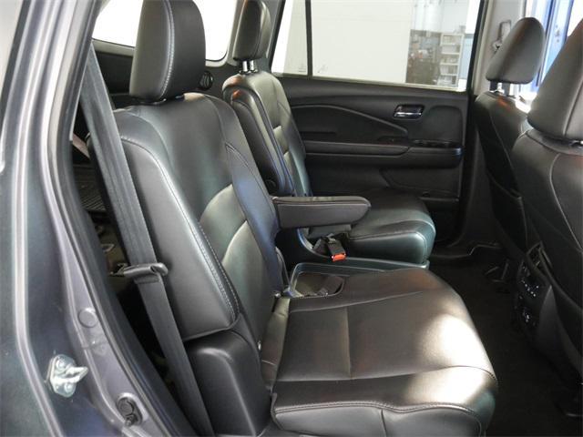 used 2020 Honda Pilot car, priced at $28,000