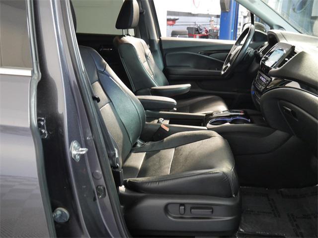 used 2020 Honda Pilot car, priced at $28,000