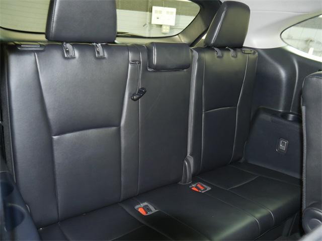 used 2022 Toyota Highlander car, priced at $29,995