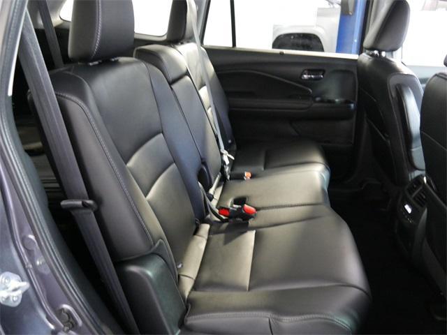 used 2022 Honda Pilot car, priced at $30,999