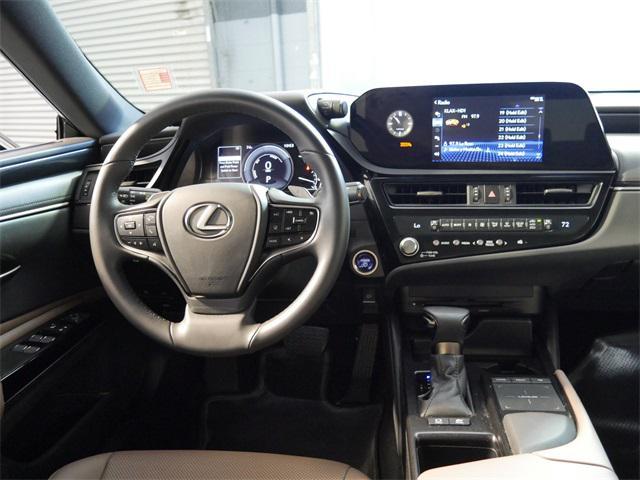 used 2022 Lexus ES 300h car, priced at $34,999