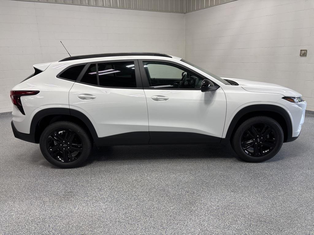 new 2025 Chevrolet Trax car, priced at $24,990