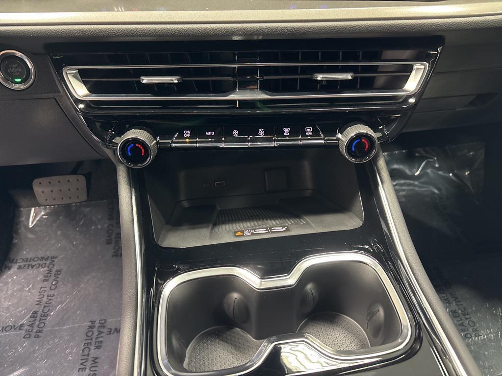 new 2026 Chevrolet Traverse car, priced at $42,995