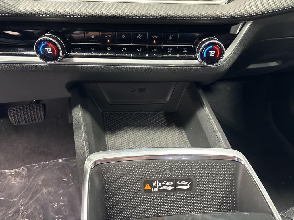 new 2026 Chevrolet Equinox car, priced at $32,795