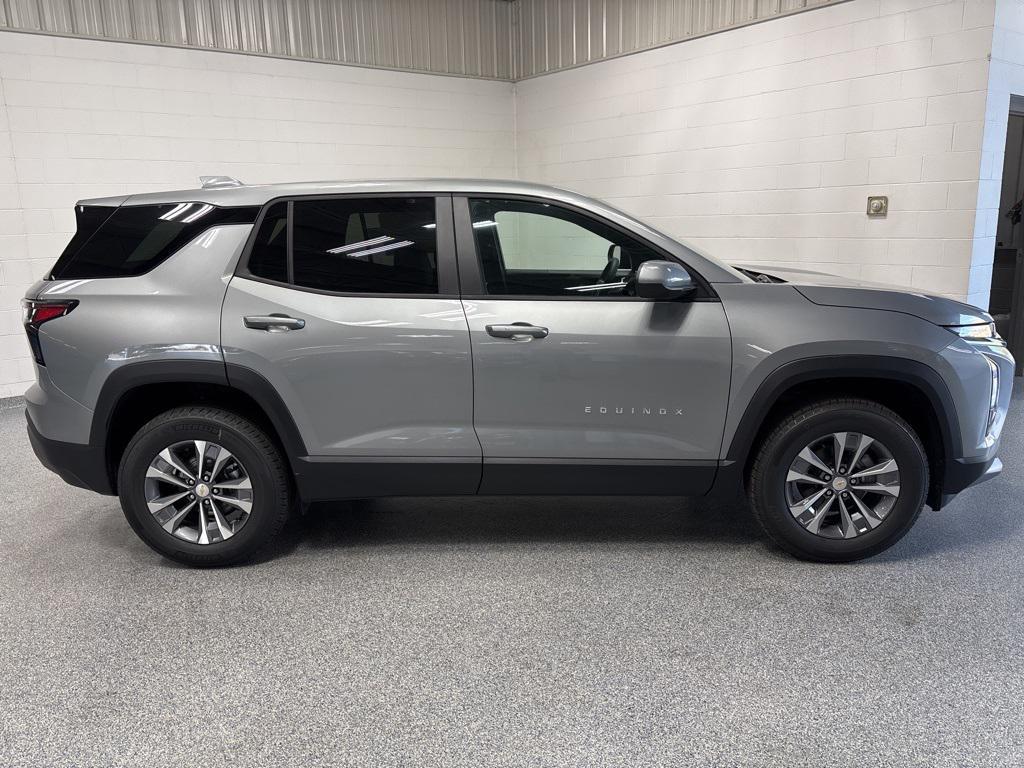 new 2026 Chevrolet Equinox car, priced at $32,795