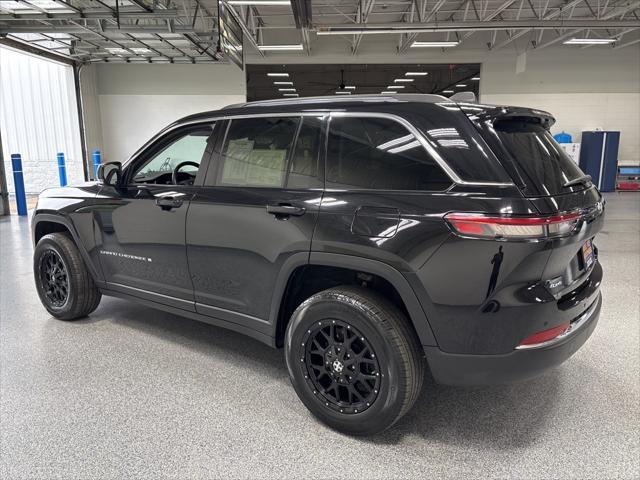 used 2022 Jeep Grand Cherokee car, priced at $32,999