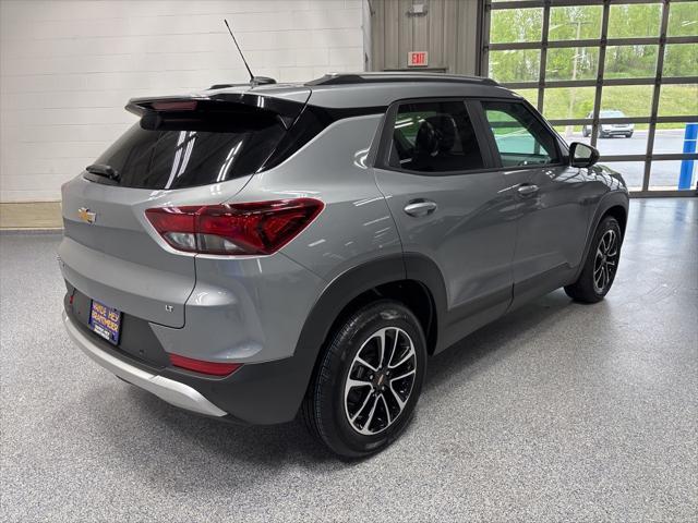 new 2025 Chevrolet TrailBlazer car, priced at $27,975