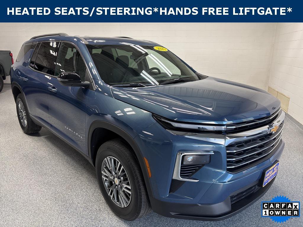 used 2025 Chevrolet Traverse car, priced at $33,299