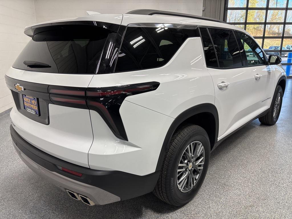 used 2025 Chevrolet Traverse car, priced at $35,991