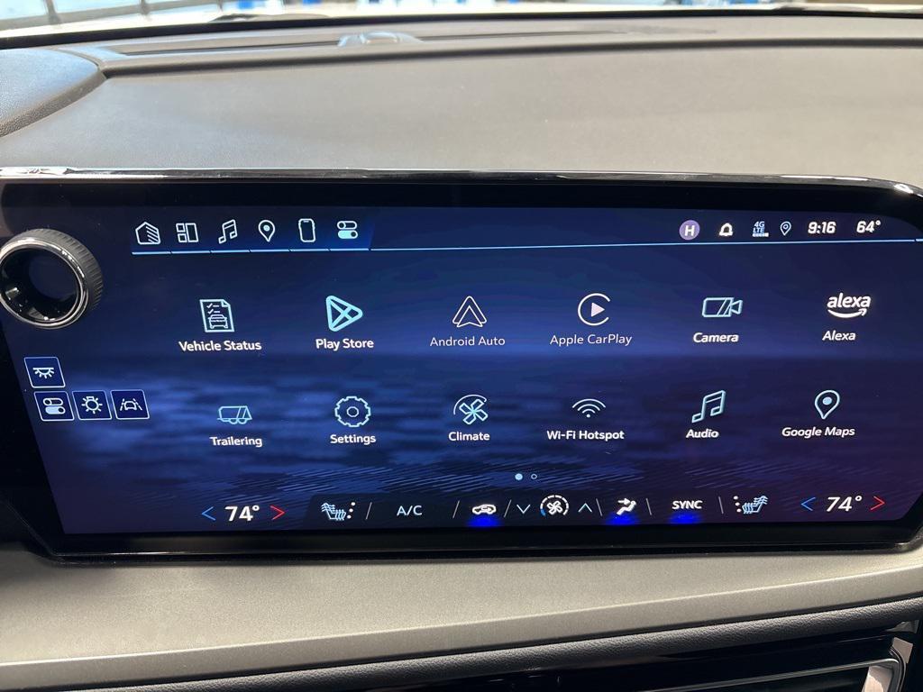 used 2025 Chevrolet Traverse car, priced at $35,991