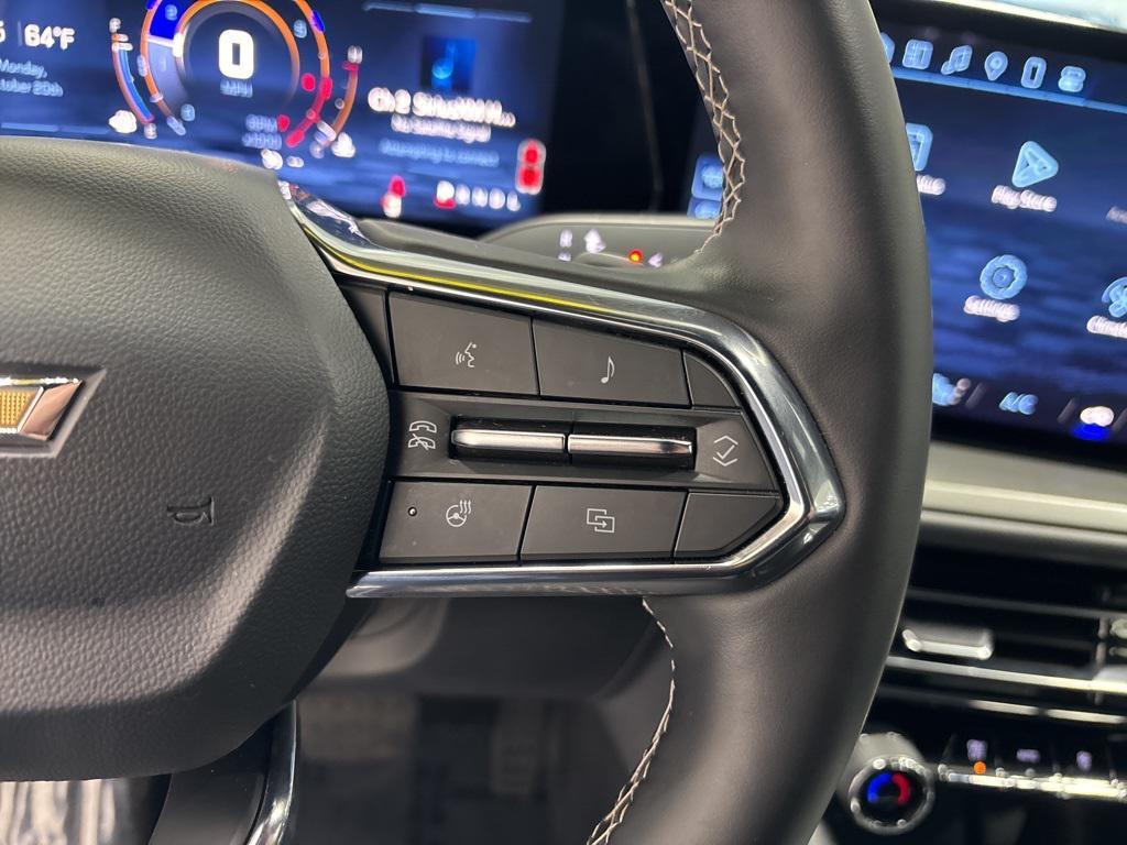 used 2025 Chevrolet Traverse car, priced at $35,991