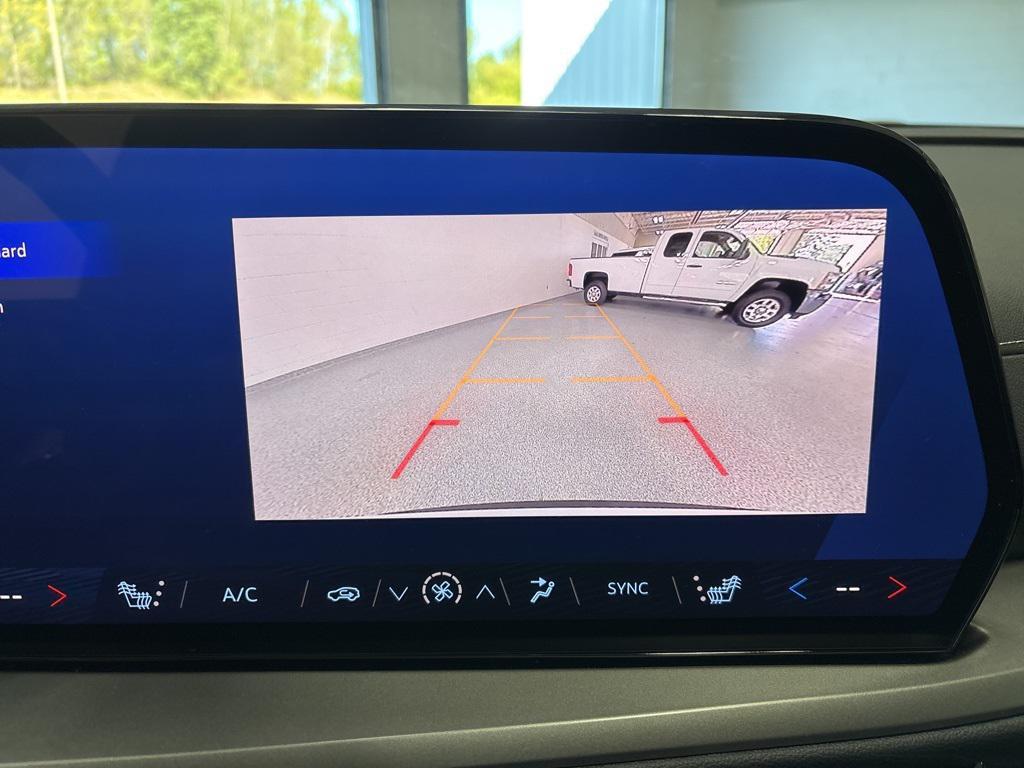 used 2025 Chevrolet Traverse car, priced at $36,991
