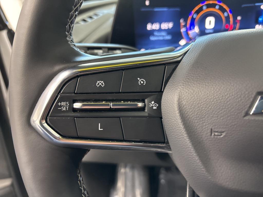 used 2025 Chevrolet Traverse car, priced at $36,991