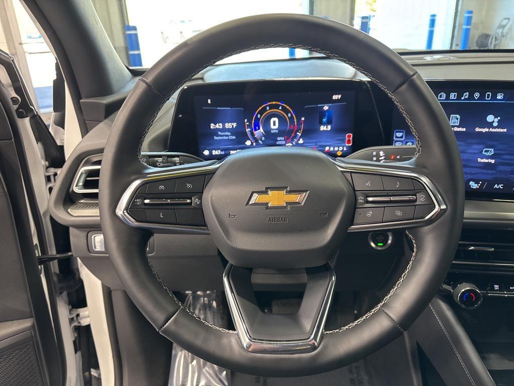 used 2025 Chevrolet Traverse car, priced at $36,991