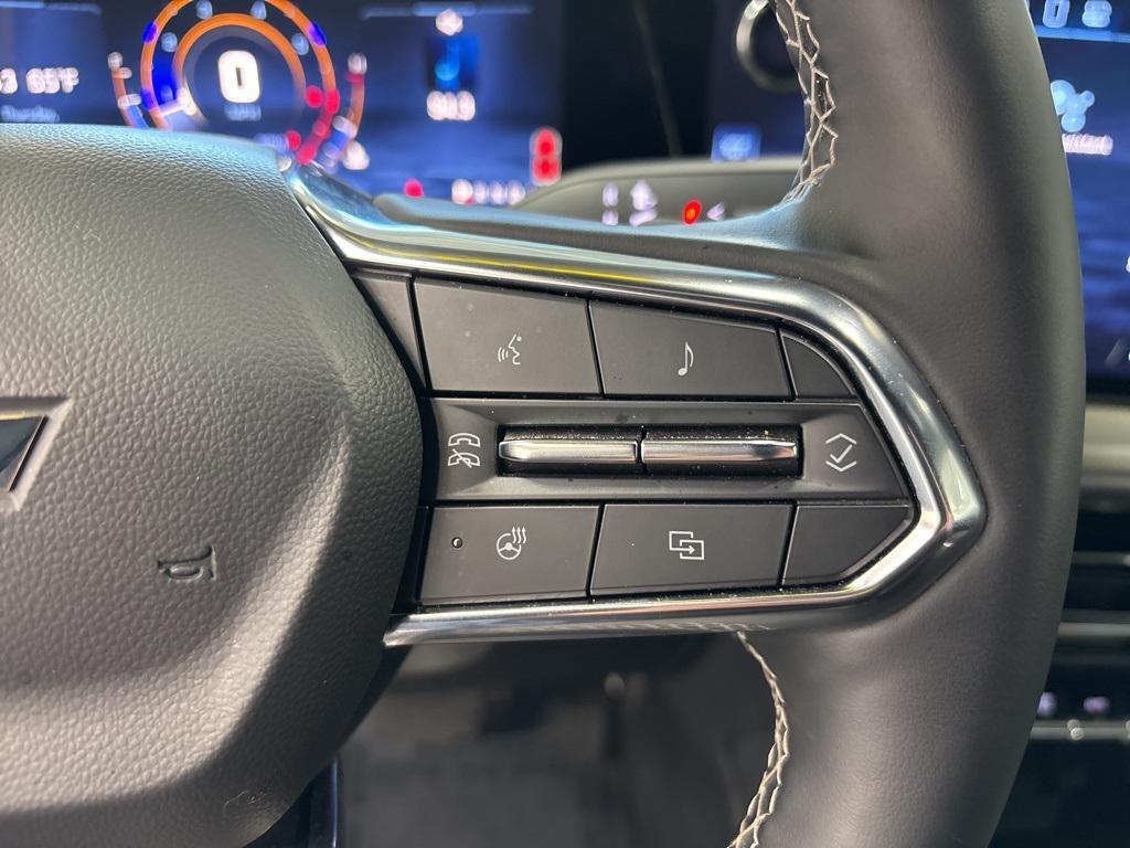 used 2025 Chevrolet Traverse car, priced at $36,991