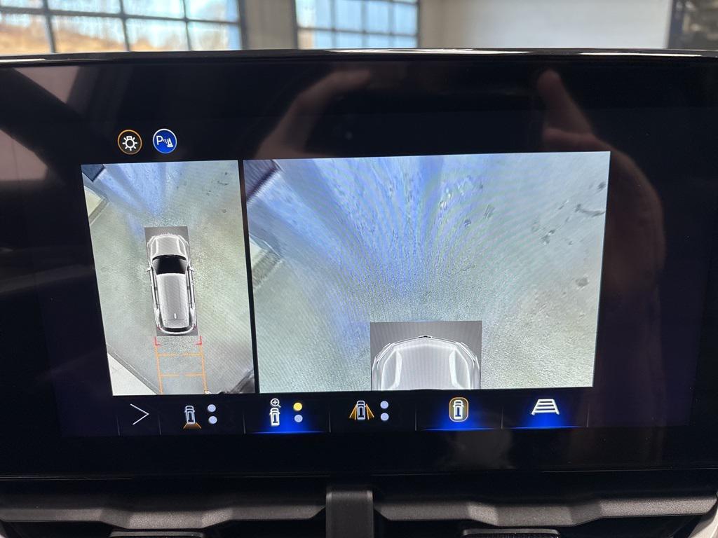 new 2026 Chevrolet Equinox car, priced at $35,480