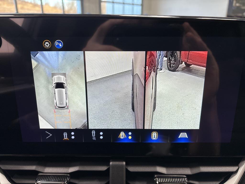 new 2026 Chevrolet Equinox car, priced at $35,480