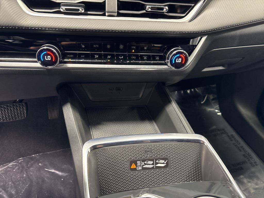 new 2026 Chevrolet Equinox car, priced at $34,545