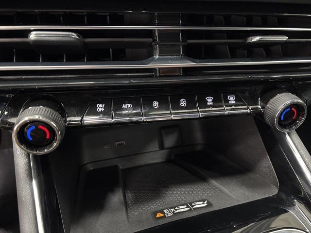 used 2025 Chevrolet Traverse car, priced at $34,449