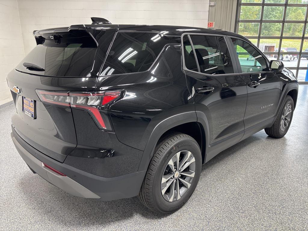 new 2026 Chevrolet Equinox car, priced at $32,490