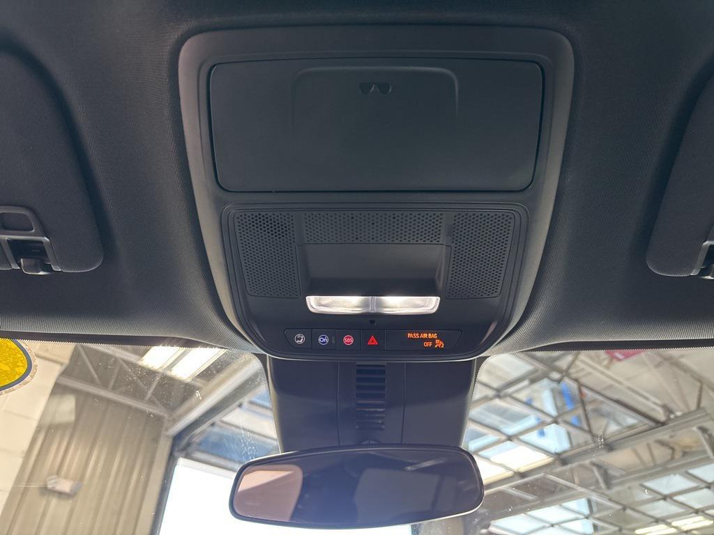 used 2025 Chevrolet Traverse car, priced at $36,991