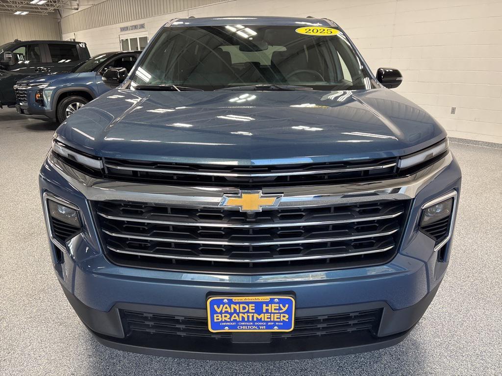 used 2025 Chevrolet Traverse car, priced at $36,991