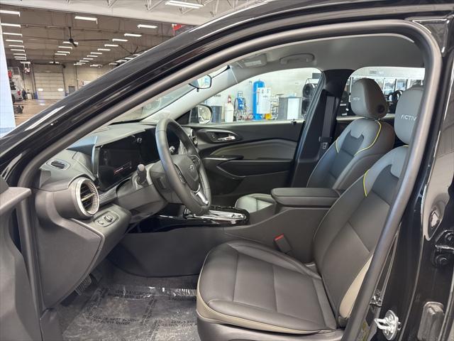 new 2025 Chevrolet Trax car, priced at $25,865