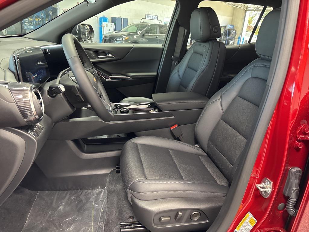 new 2026 Chevrolet Equinox car, priced at $33,540