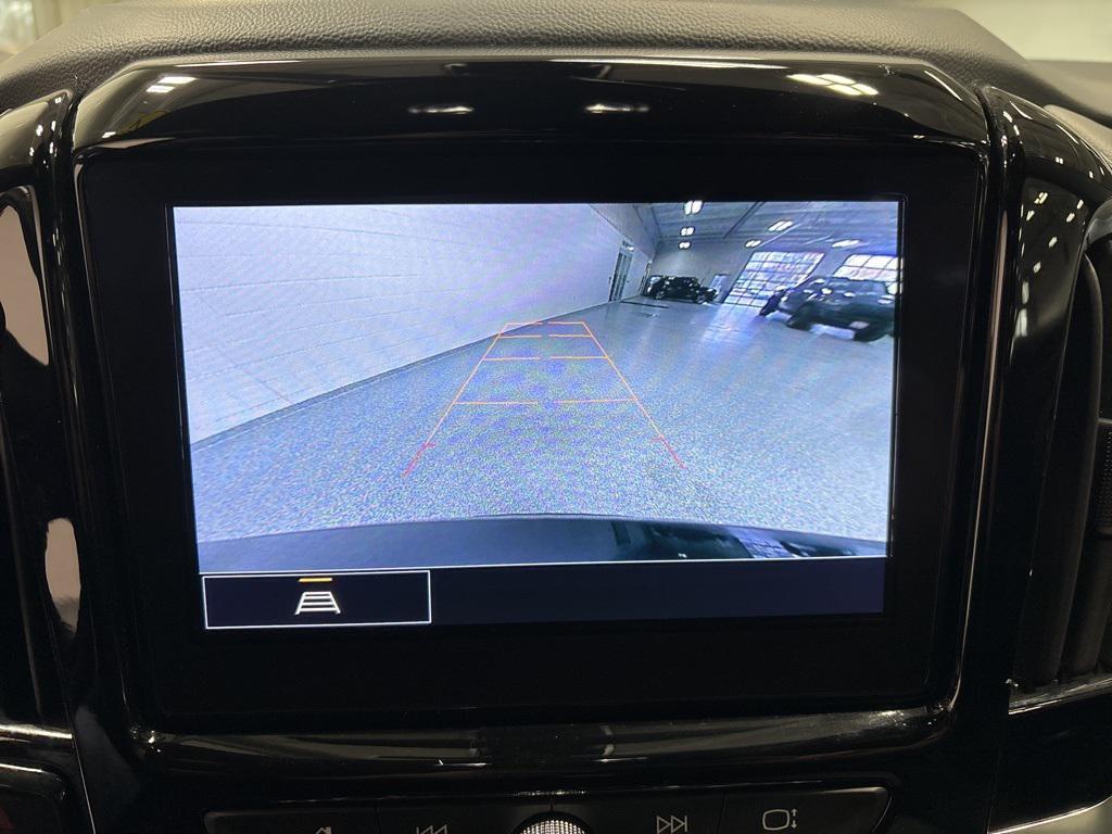 used 2023 Chevrolet Traverse car, priced at $33,399