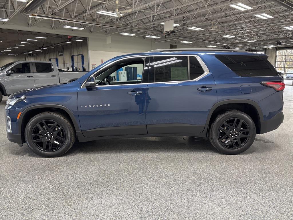 used 2023 Chevrolet Traverse car, priced at $33,399