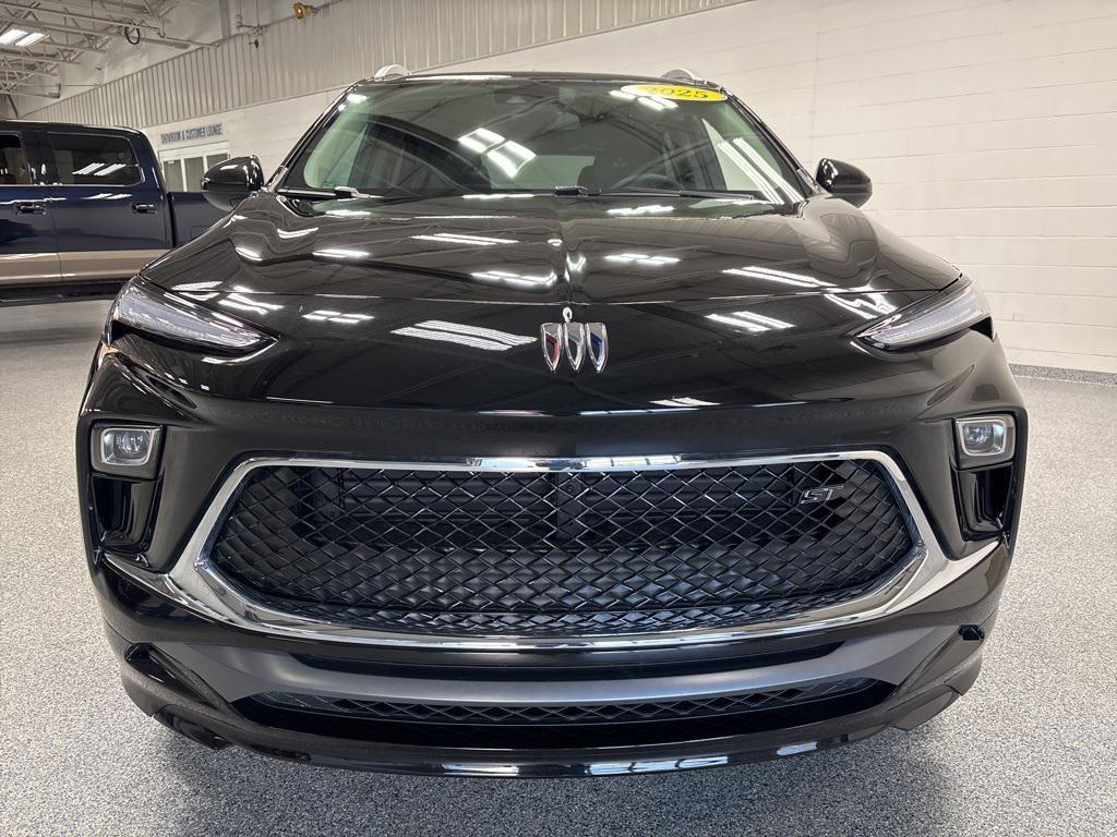 used 2025 Buick Encore GX car, priced at $25,999