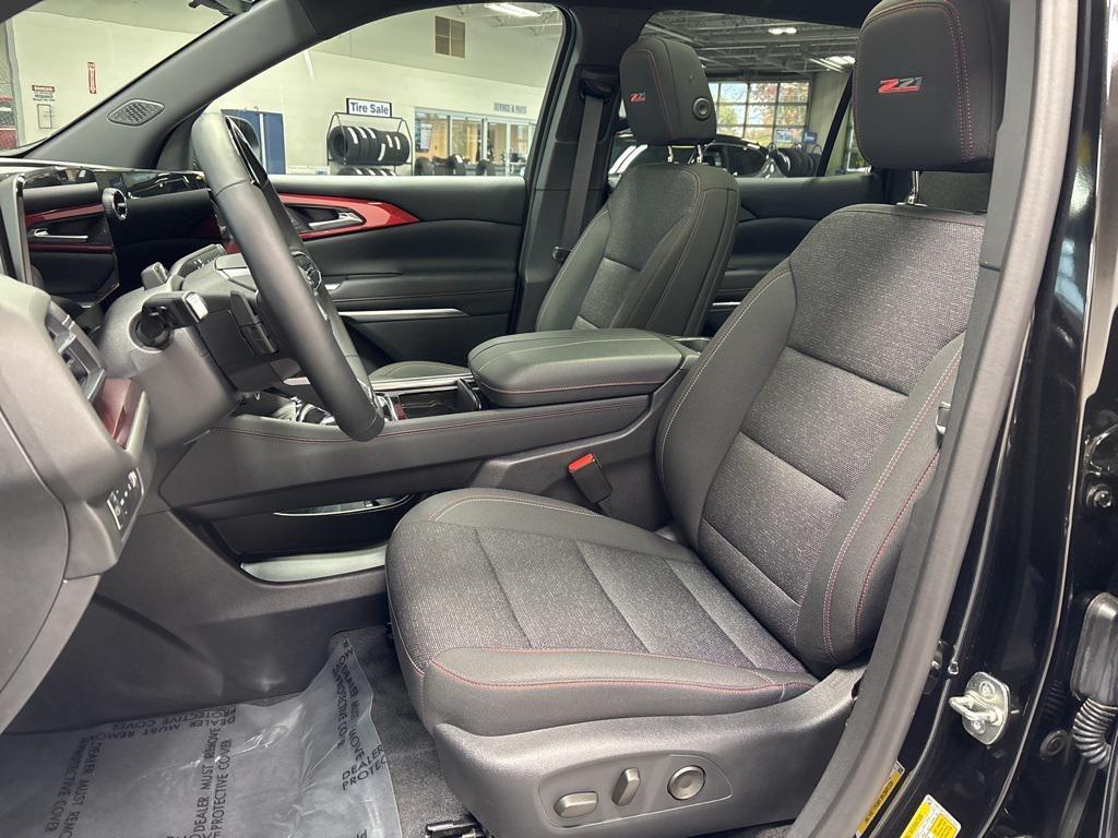 used 2024 Chevrolet Traverse car, priced at $45,749