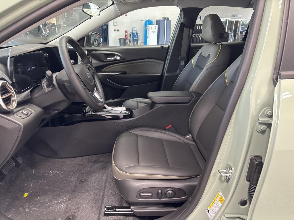 new 2026 Chevrolet Trax car, priced at $25,195