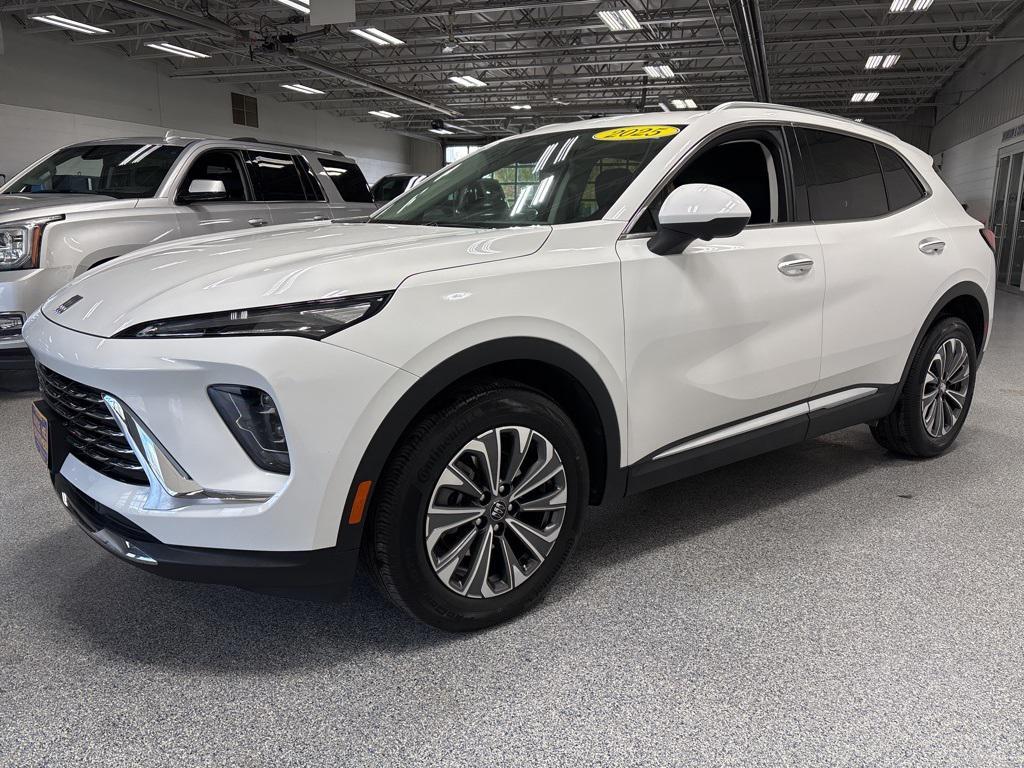 used 2025 Buick Envision car, priced at $29,599