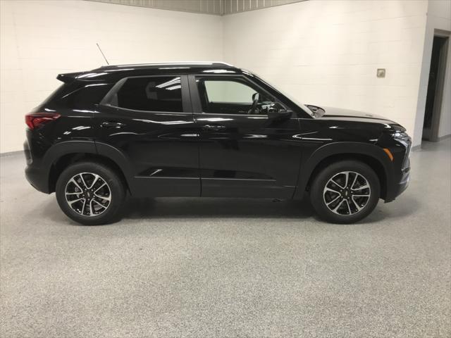 new 2025 Chevrolet TrailBlazer car, priced at $27,475