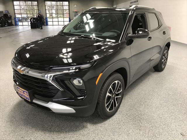 new 2025 Chevrolet TrailBlazer car, priced at $27,475