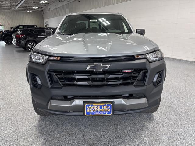new 2025 Chevrolet Colorado car, priced at $41,995