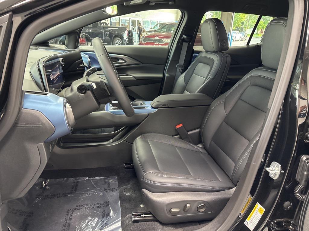 new 2025 Chevrolet Equinox EV car, priced at $38,595