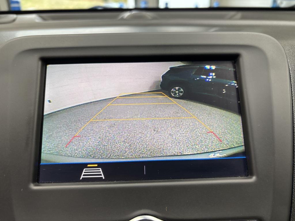 used 2021 Chevrolet Equinox car, priced at $17,779