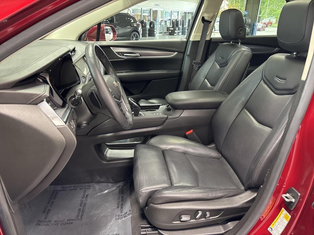 used 2017 Cadillac XT5 car, priced at $17,499