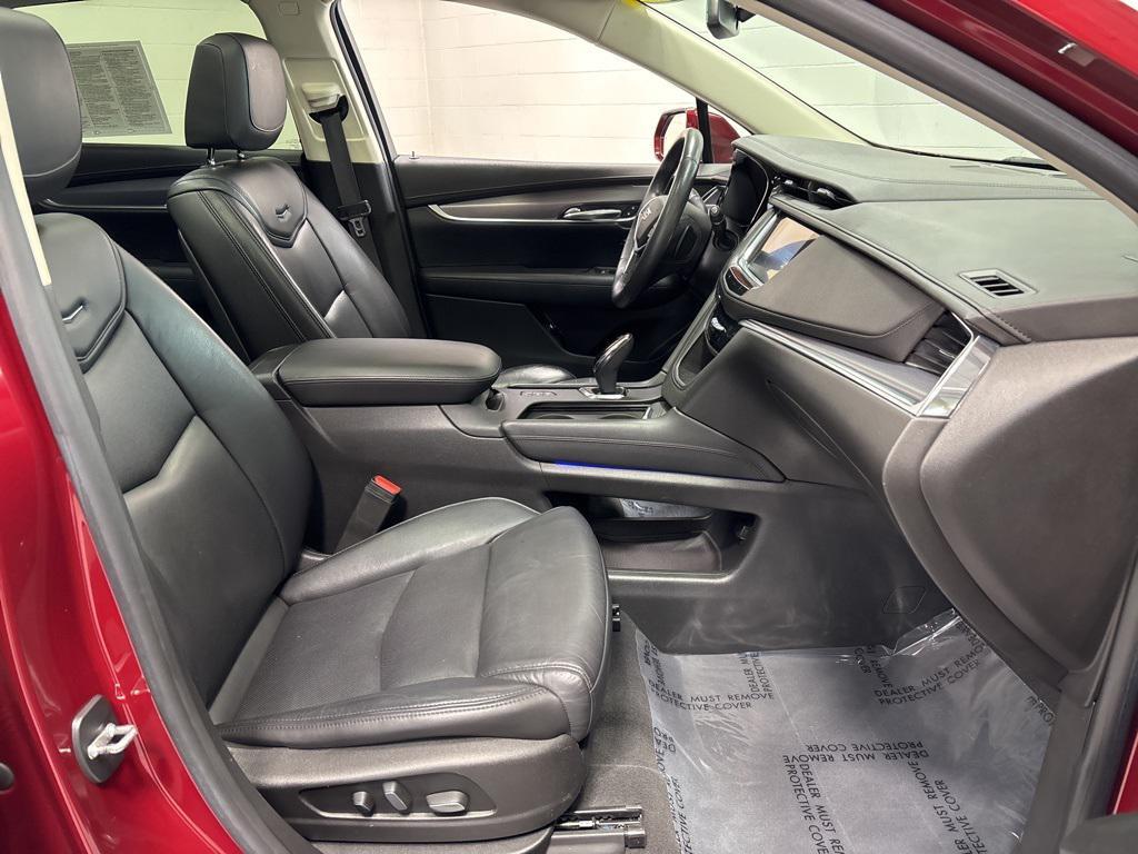 used 2017 Cadillac XT5 car, priced at $17,499