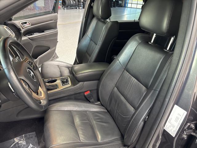 used 2016 Jeep Grand Cherokee car, priced at $15,999
