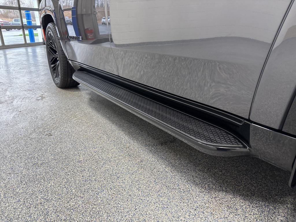 used 2024 Jeep Wagoneer L car, priced at $60,999