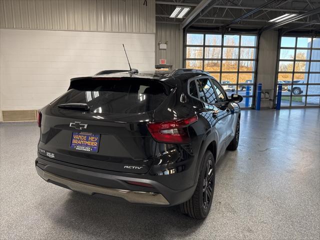 new 2025 Chevrolet Trax car, priced at $25,690