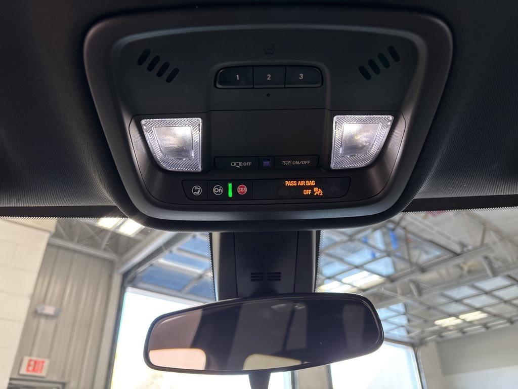 used 2023 Chevrolet Traverse car, priced at $30,799