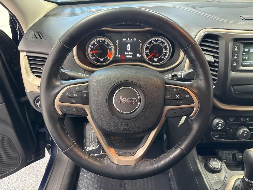 used 2015 Jeep Cherokee car, priced at $13,599