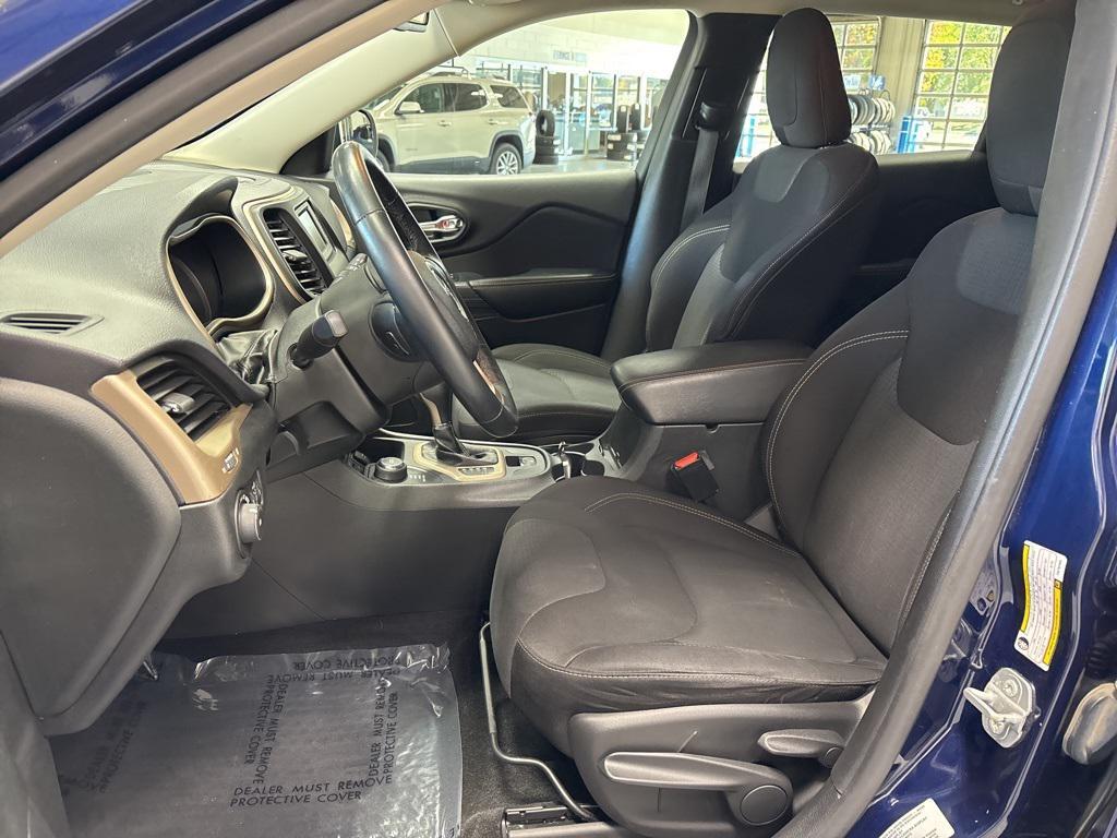 used 2015 Jeep Cherokee car, priced at $13,599