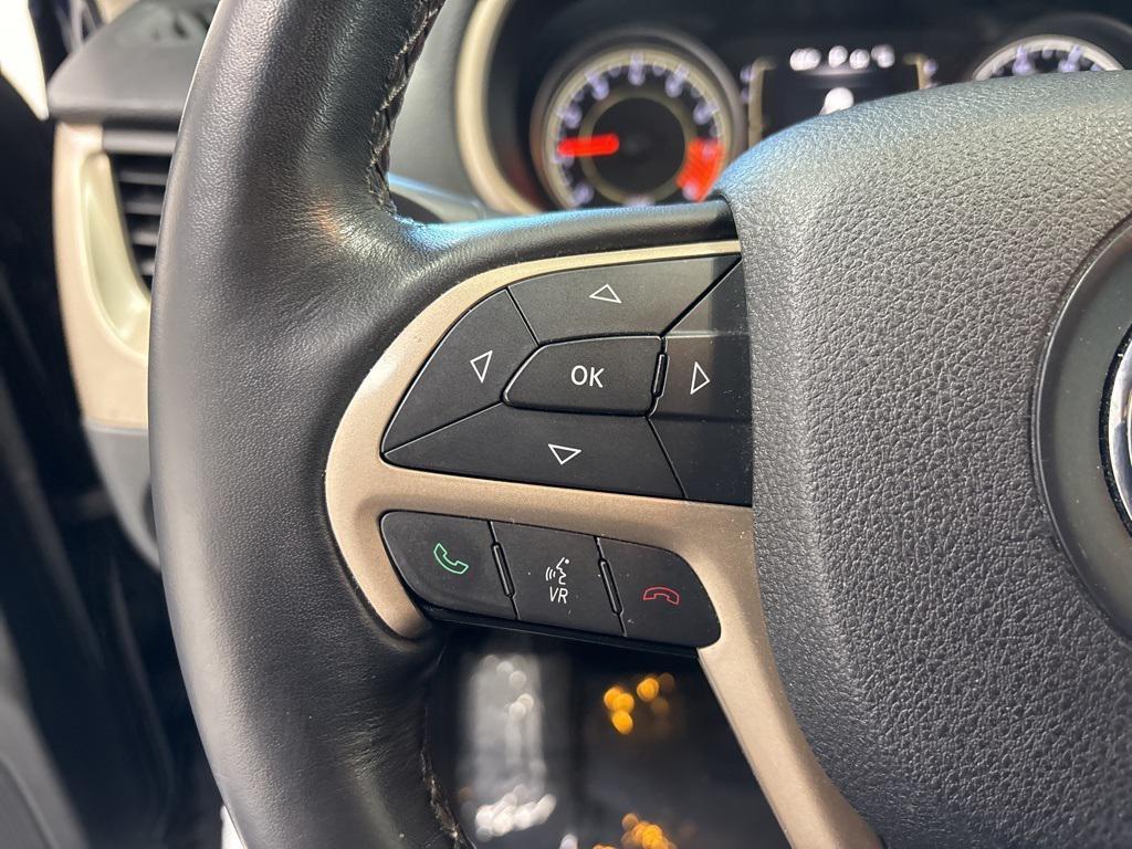 used 2015 Jeep Cherokee car, priced at $13,599
