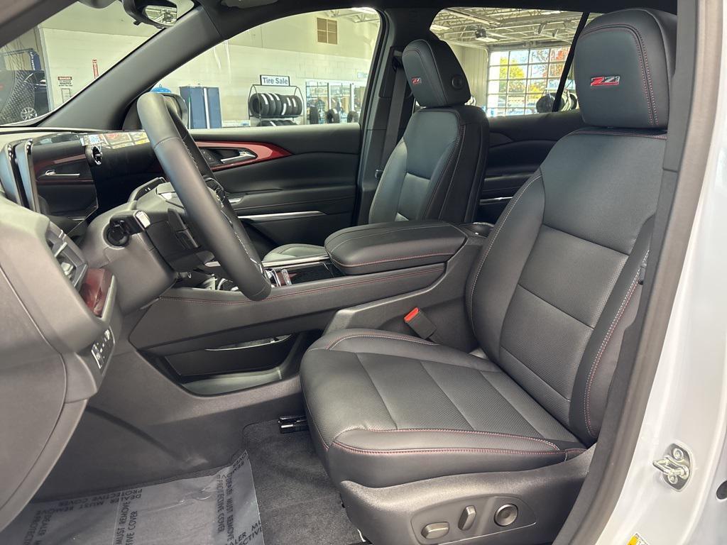 new 2026 Chevrolet Traverse car, priced at $51,765