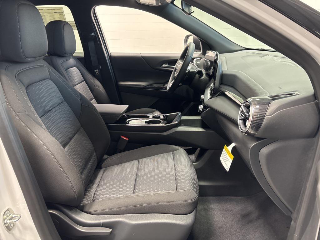 new 2026 Chevrolet Equinox car, priced at $32,935